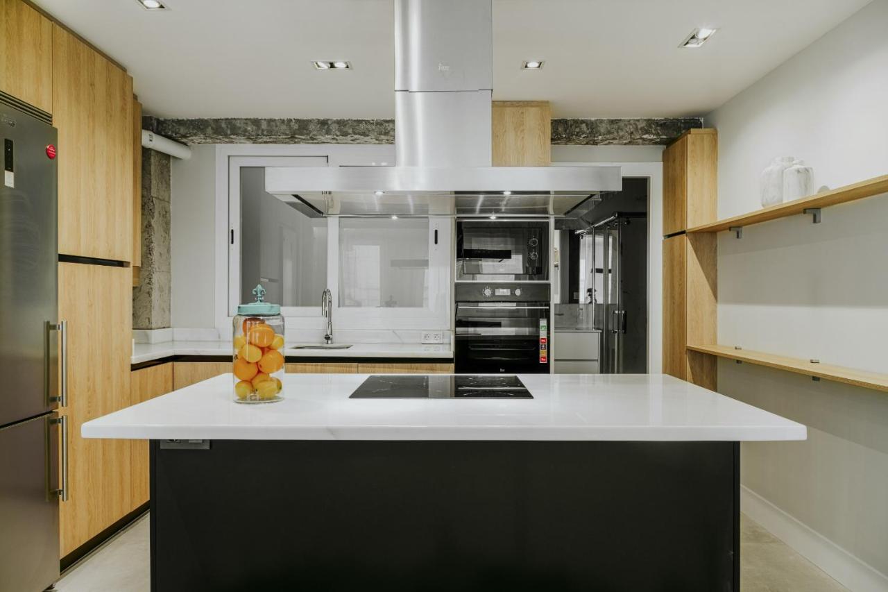 Six Apartments By Caleta Homes Málaga Extérieur photo