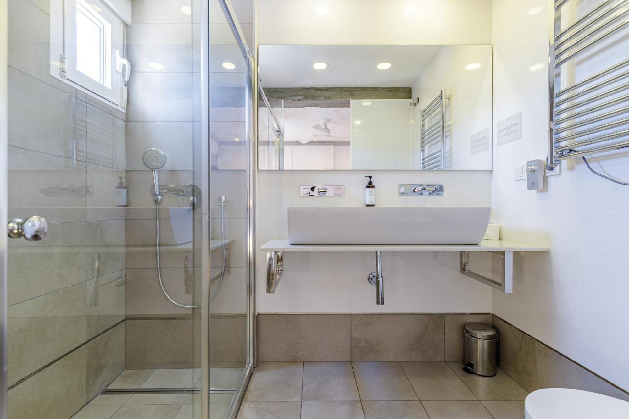 Six Apartments By Caleta Homes Málaga Extérieur photo