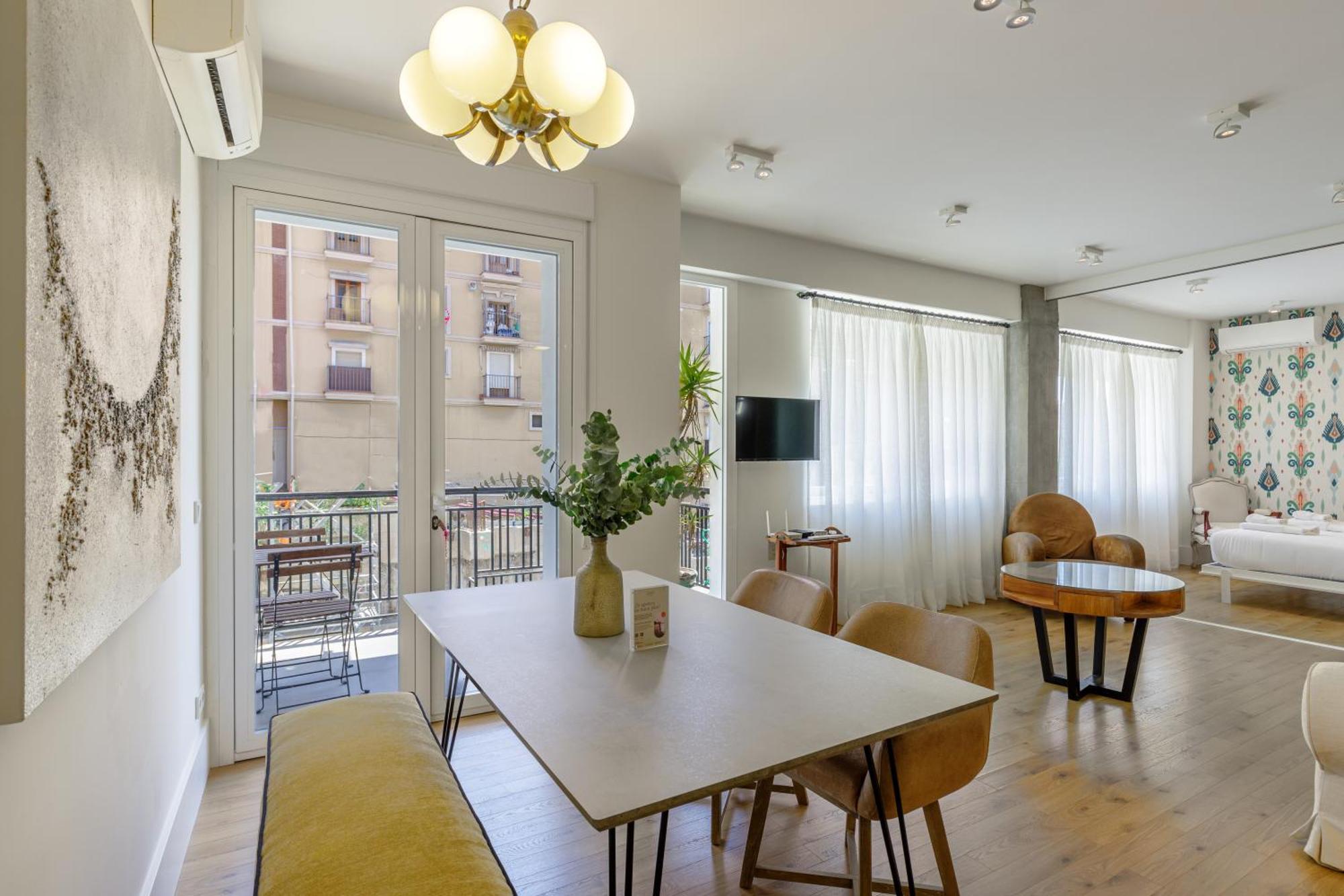 Six Apartments By Caleta Homes Málaga Extérieur photo