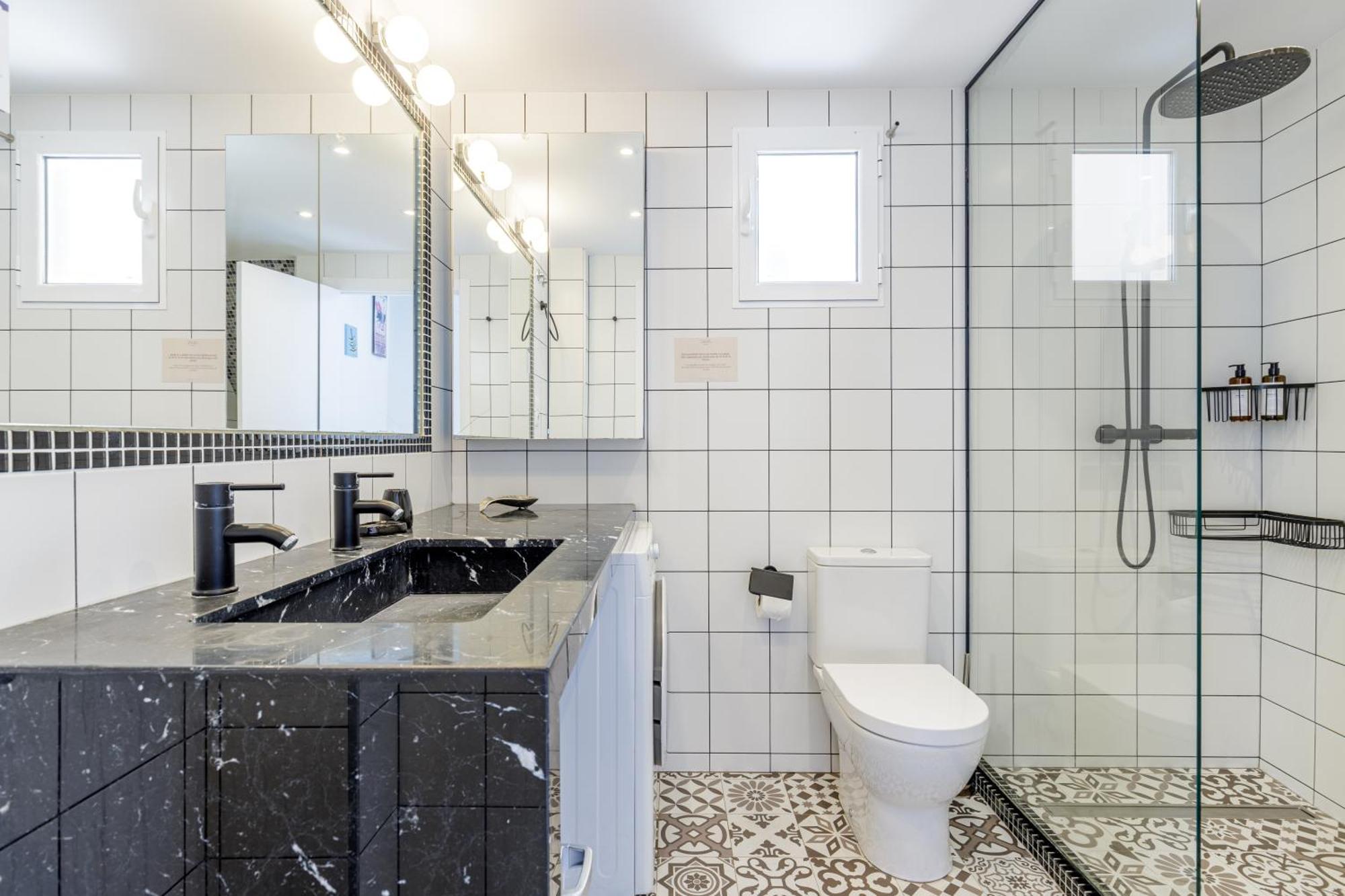 Six Apartments By Caleta Homes Málaga Extérieur photo